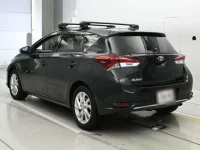 Toyota AURIS лот № 30043 оценка 4  с аукциона в Японии 5
