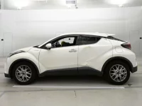 Toyota C-HR лот № 30034 оценка 3.5  с аукциона в Японии 3