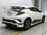 Toyota C-HR лот № 30067 оценка 4  с аукциона в Японии 1