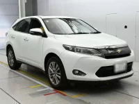 Toyota HARRIER лот № 30060 оценка 4.5  с аукциона в Японии 4