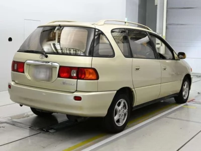 Toyota Ipsum