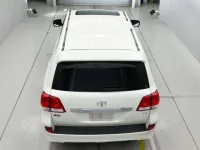 Toyota LAND CRUISER лот № 30099 оценка 4  с аукциона в Японии 7
