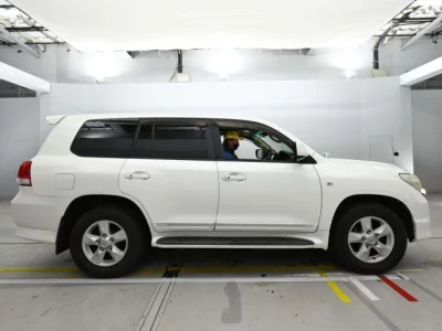 Toyota LAND CRUISER  с аукциона в Японии