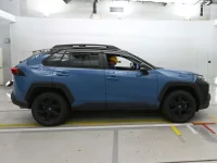 Toyota RAV4 лот № 30065 оценка 4  с аукциона в Японии 2