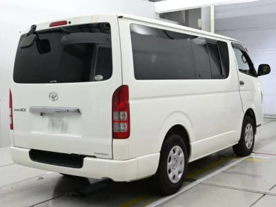 Toyota RegiusAce
