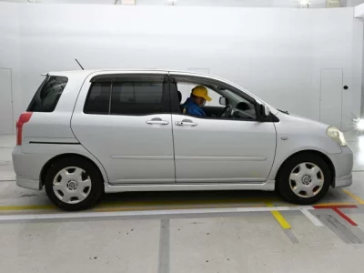 Toyota RAUM
