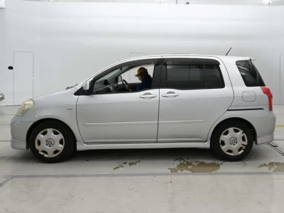 Toyota Raum