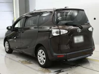 Toyota SIENTA лот № 30179 оценка R  с аукциона в Японии 5