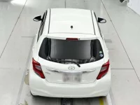 Toyota VITZ лот № 30069 оценка 4  с аукциона в Японии 7