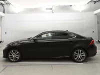 Lexus IS лот № 30131 оценка R  с аукциона в Японии 3