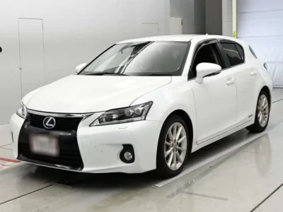 Lexus CT  с аукциона в Японии