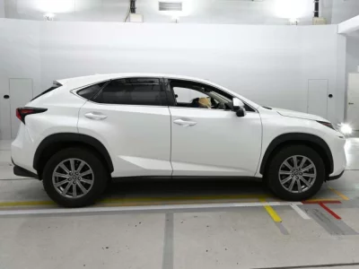 Lexus NX300