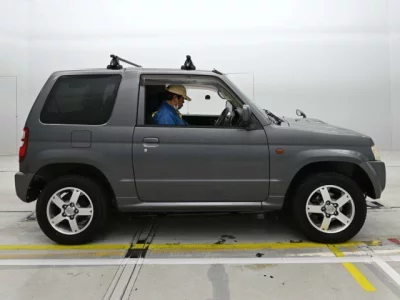 Nissan Kix