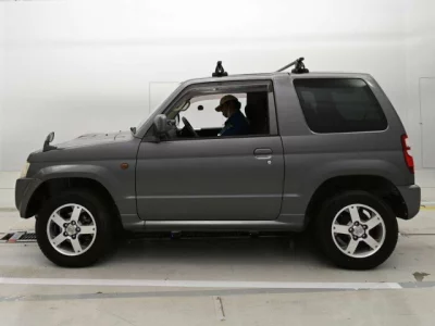 Nissan Kix