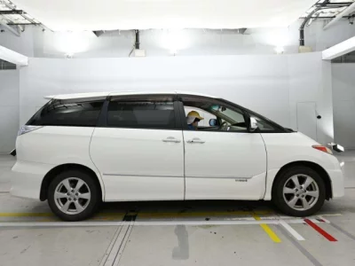 Toyota ESTIMA HYBRID