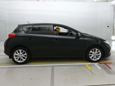 Toyota AURIS  с аукциона в Японии