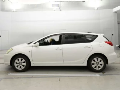 Toyota CALDINA  с аукциона в Японии