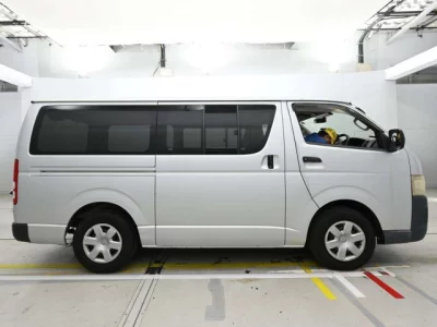 Toyota HIACE VAN  с аукциона в Японии