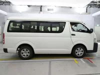 Toyota HIACE лот № 30390 оценка RA  с аукциона в Японии 2