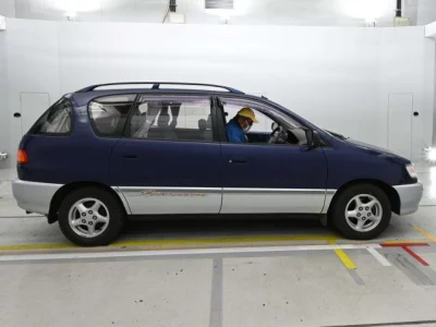 Toyota Ipsum
