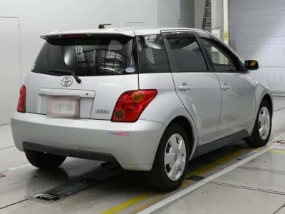 Toyota IST