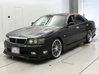 Nissan LAUREL  с аукциона в Японии