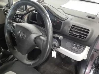 Toyota IQ лот № 33267 оценка 4  с аукциона в Японии 8