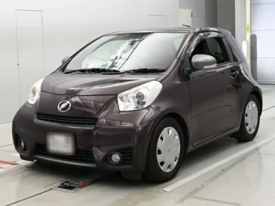 Toyota iQ