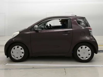 Toyota iQ