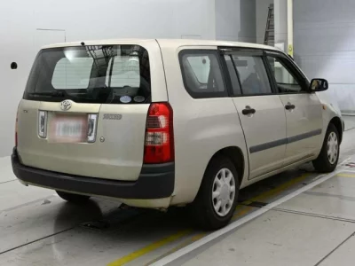 Toyota SUCCEED  с аукциона в Японии
