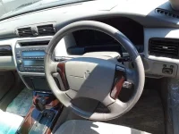 Toyota CROWN лот № 36216 оценка 3.5  с аукциона в Японии 8