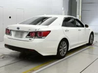 Toyota CROWN лот № 30378 оценка 4  с аукциона в Японии 1