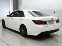 Toyota CROWN лот № 30464 оценка 4  с аукциона в Японии 5