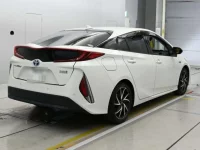 Toyota PRIUS PHV лот № 36244 оценка 4.5  с аукциона в Японии 1