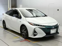 Toyota PRIUS PHV лот № 36244 оценка 4.5  с аукциона в Японии 4