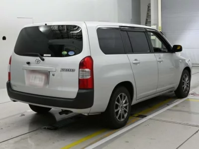Toyota Succeed
