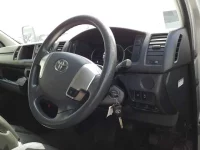 Toyota HIACE лот № 30384 оценка 3.5  с аукциона в Японии 8