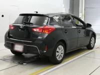 Toyota AURIS лот № 90321 оценка 4  с аукциона в Японии 1