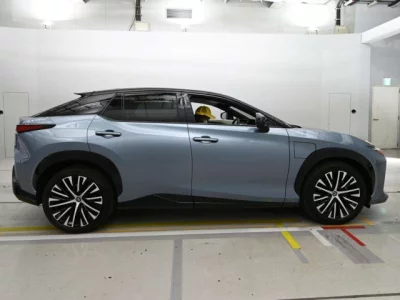Lexus RZ