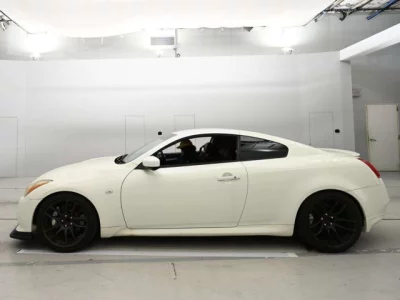 Nissan SKYLINE  с аукциона в Японии