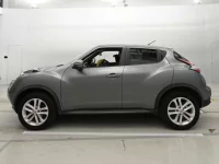 Nissan JUKE лот № 30429 оценка 4  с аукциона в Японии 3