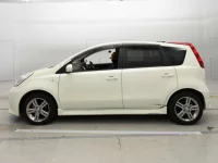 Nissan NOTE лот № 30452 оценка 3  с аукциона в Японии 3