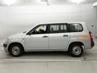 Toyota SUCCEED лот № 90426 оценка 3.5  с аукциона в Японии 3