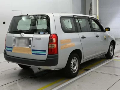 Toyota SUCCEED  с аукциона в Японии