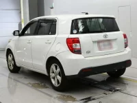 Toyota IST лот № 90225 оценка 3  с аукциона в Японии 5