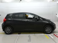 Nissan NOTE лот № 30648 оценка 3.5  с аукциона в Японии 2