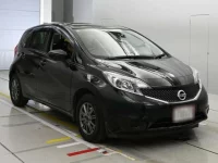Nissan NOTE лот № 30648 оценка 3.5  с аукциона в Японии 4