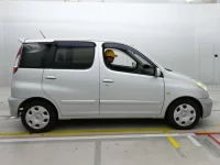 Toyota FUNCARGO лот № 30672 оценка R  с аукциона в Японии 2