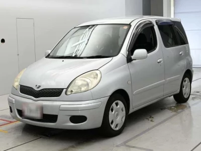 Toyota FUNCARGO  с аукциона в Японии
