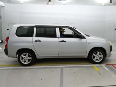 Toyota SUCCEED